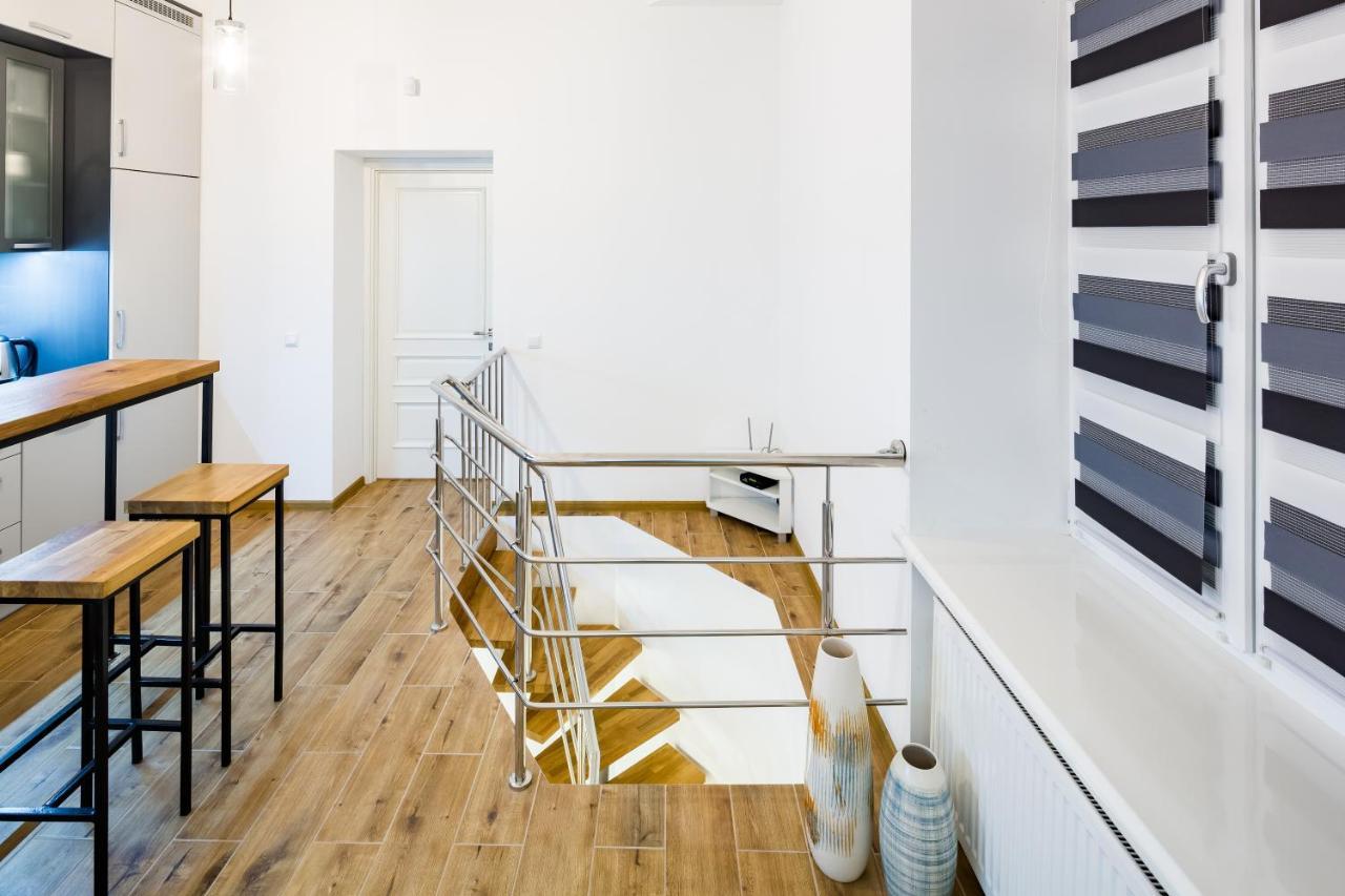 New Large 2 Bedroom In Lviv Historic Centre Экстерьер фото